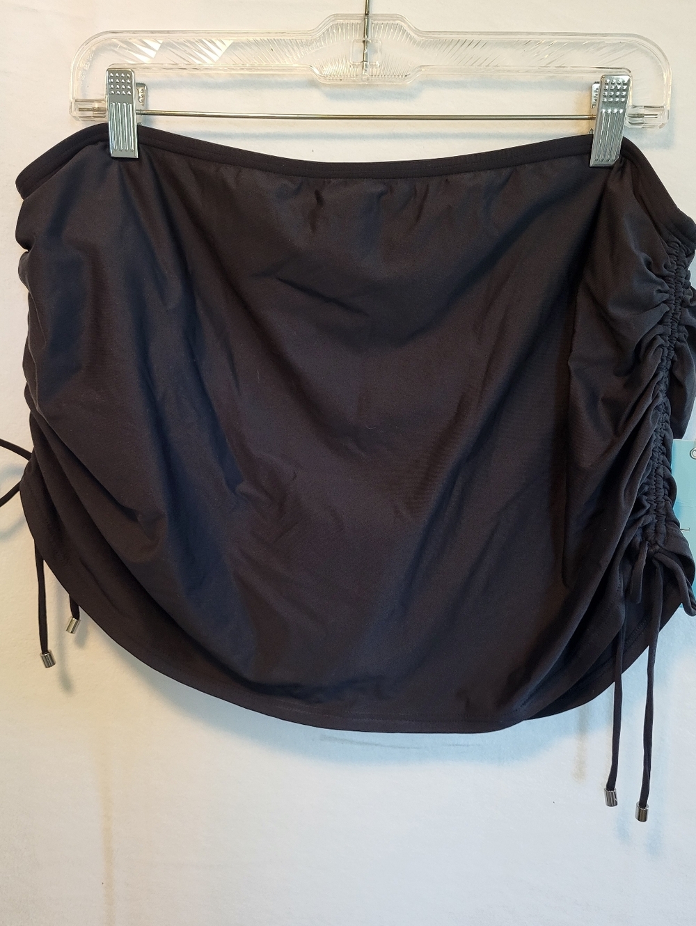 NWT Black Adjustable Ruched Side Swim Skirt With Attached Brief. Size 3X